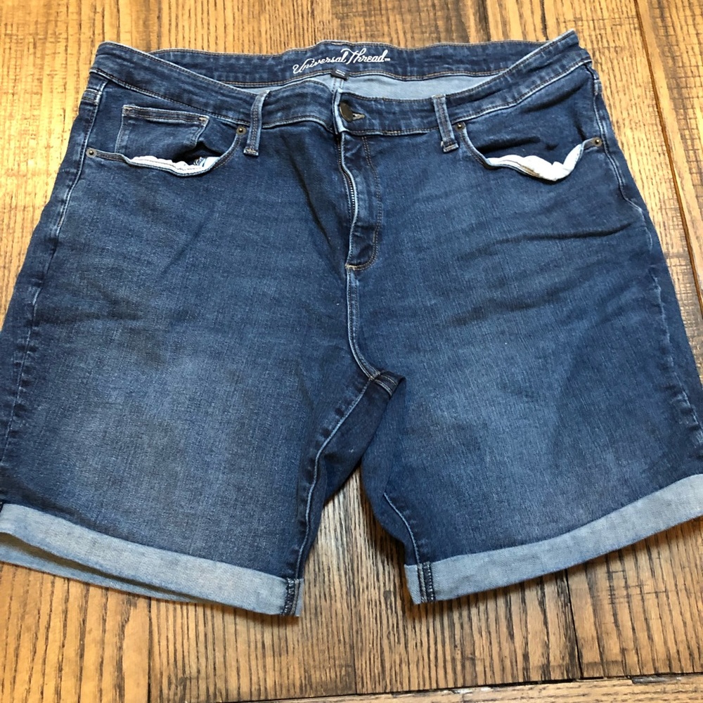 Universal Thread Jean shorts